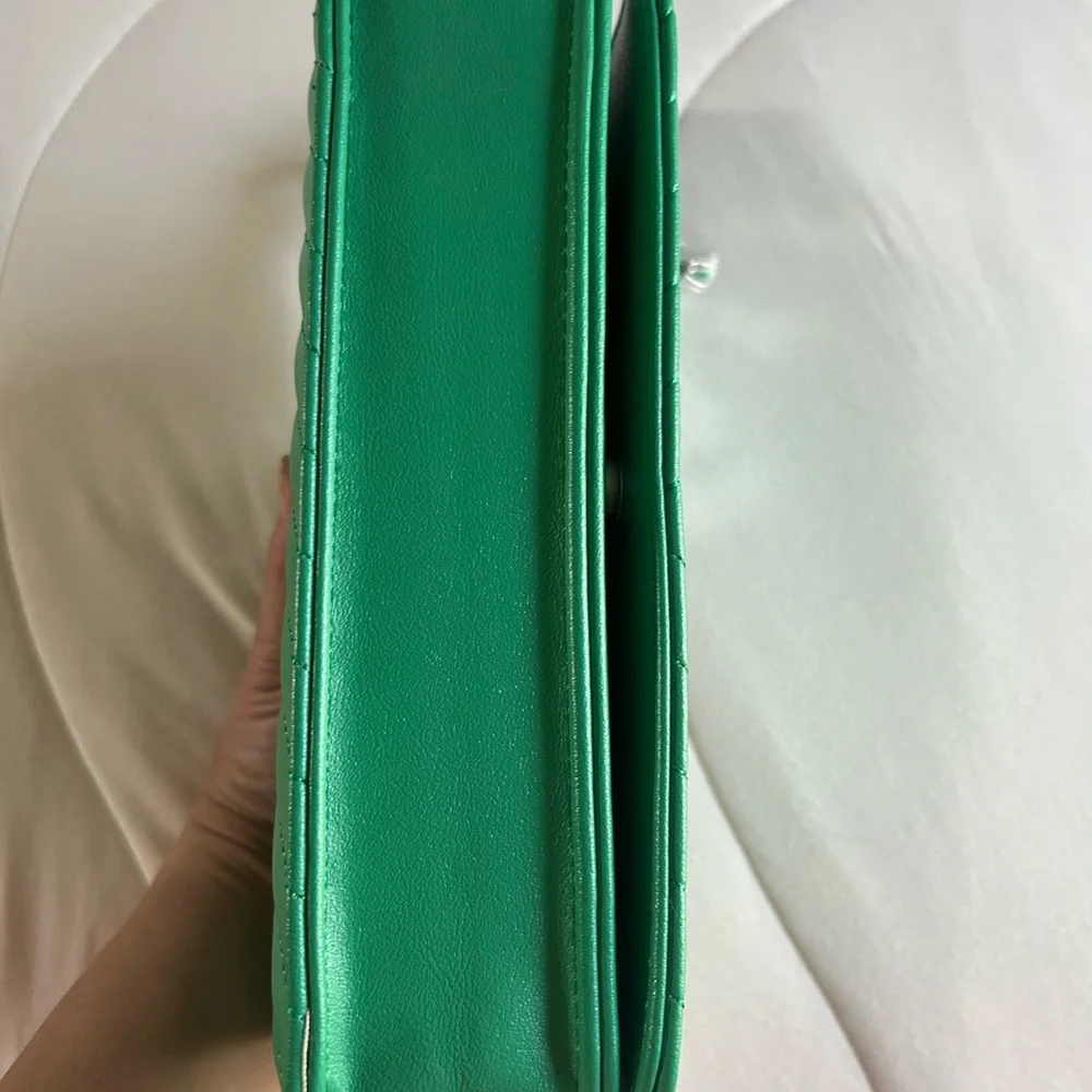 Badgley Mischka Green Quilted‎ Crossbody Bag NWT
